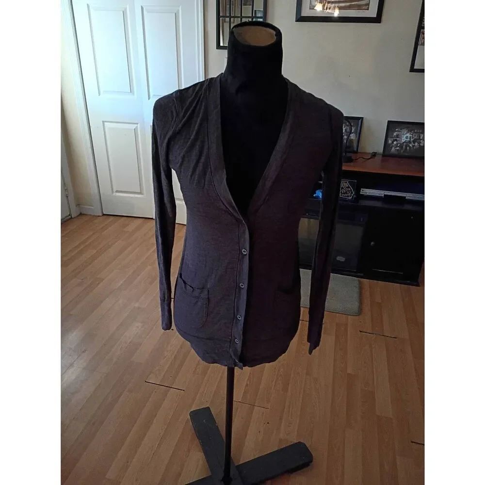 XS Merona Grey VNeck Button Front Long Sleeve Lightweight Cardigan with Pockets